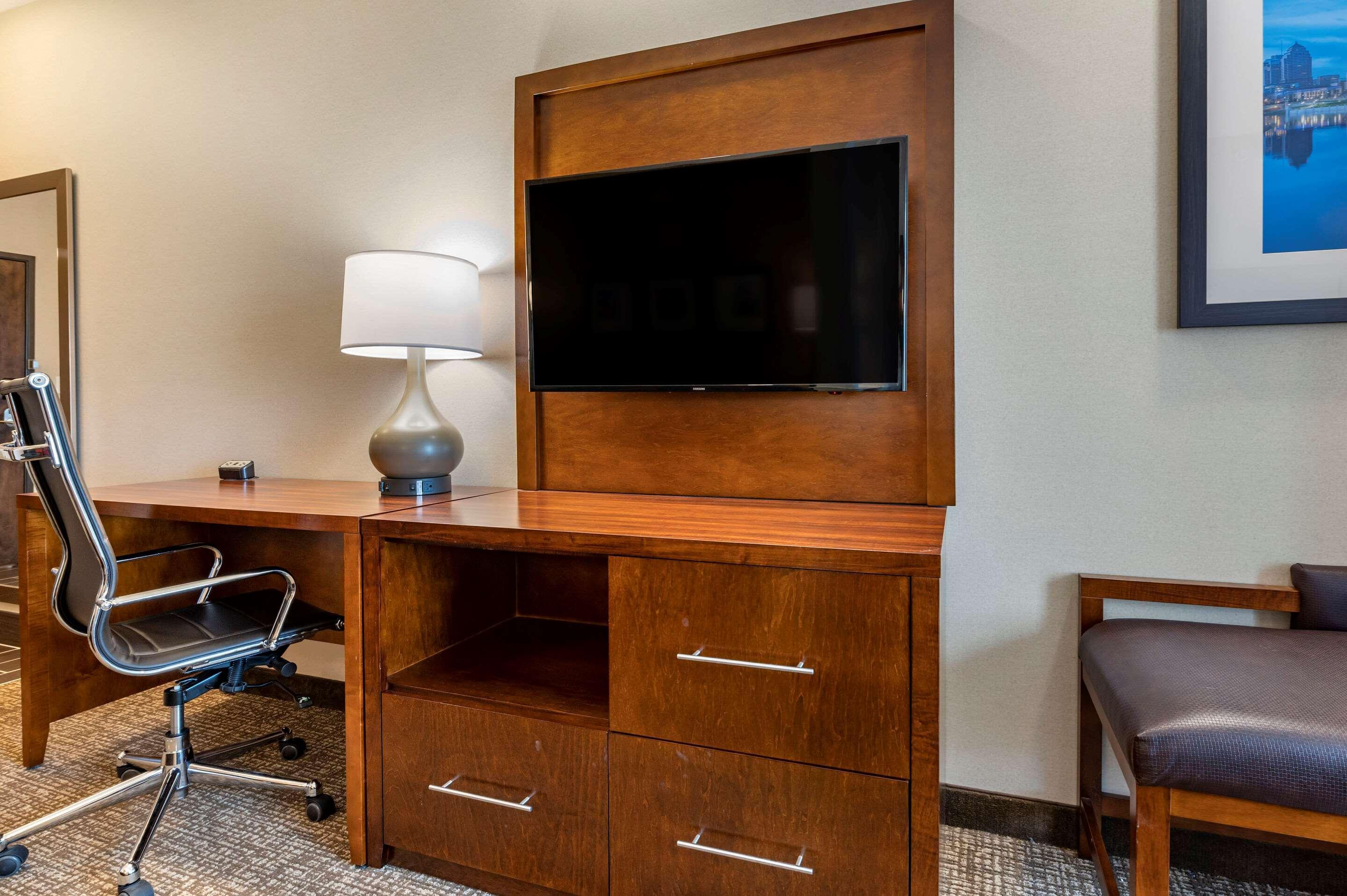Comfort Suites Columbus Airport Eksteriør billede