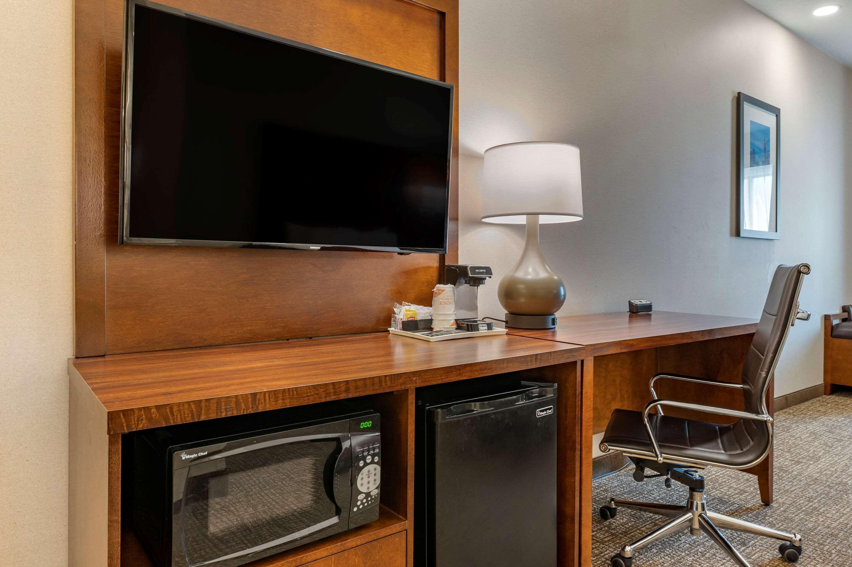 Comfort Suites Columbus Airport Eksteriør billede