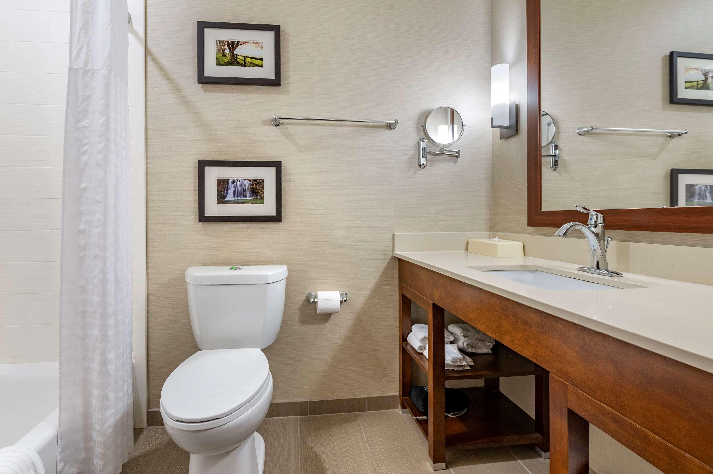 Comfort Suites Columbus Airport Eksteriør billede