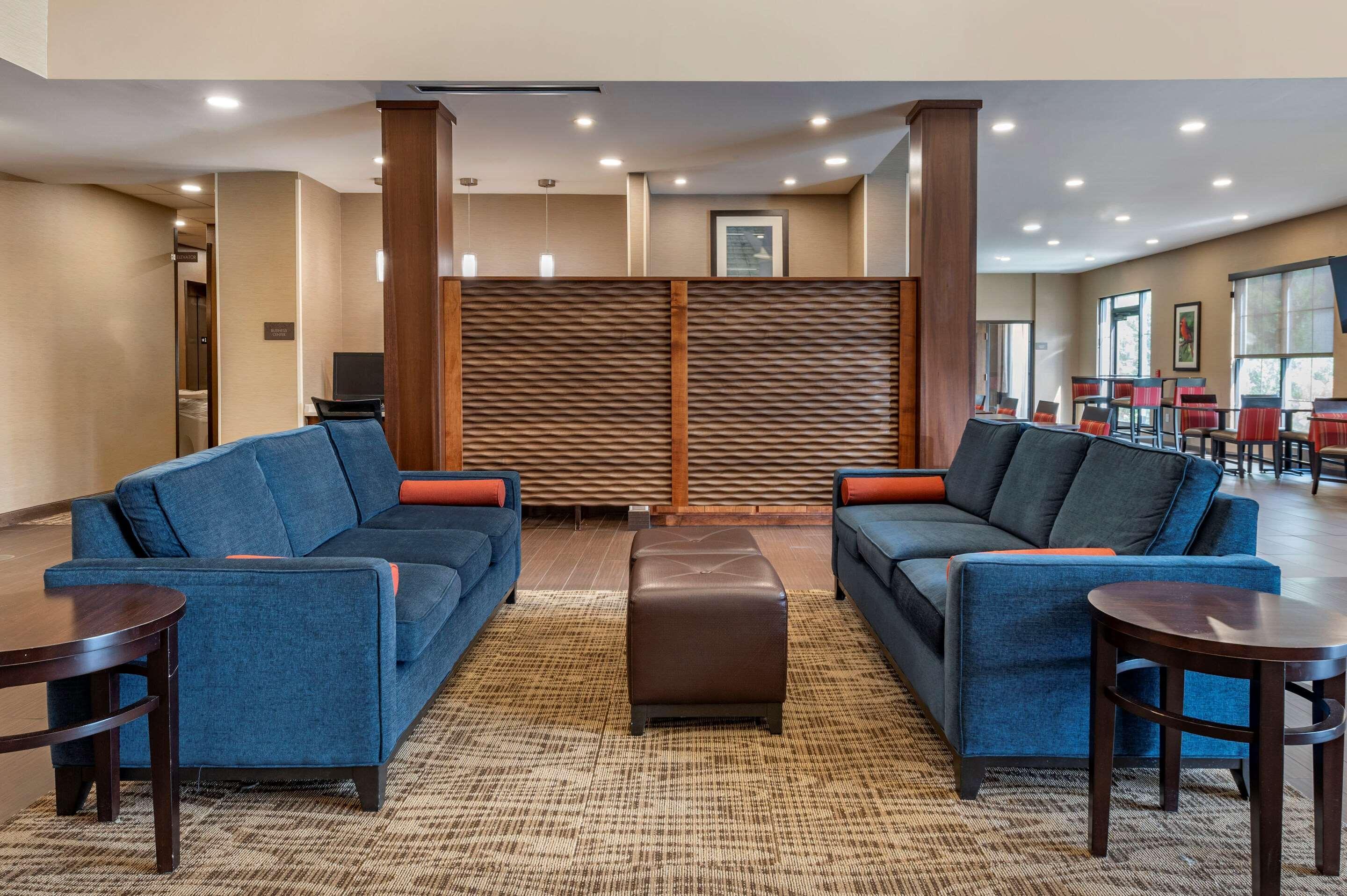 Comfort Suites Columbus Airport Eksteriør billede