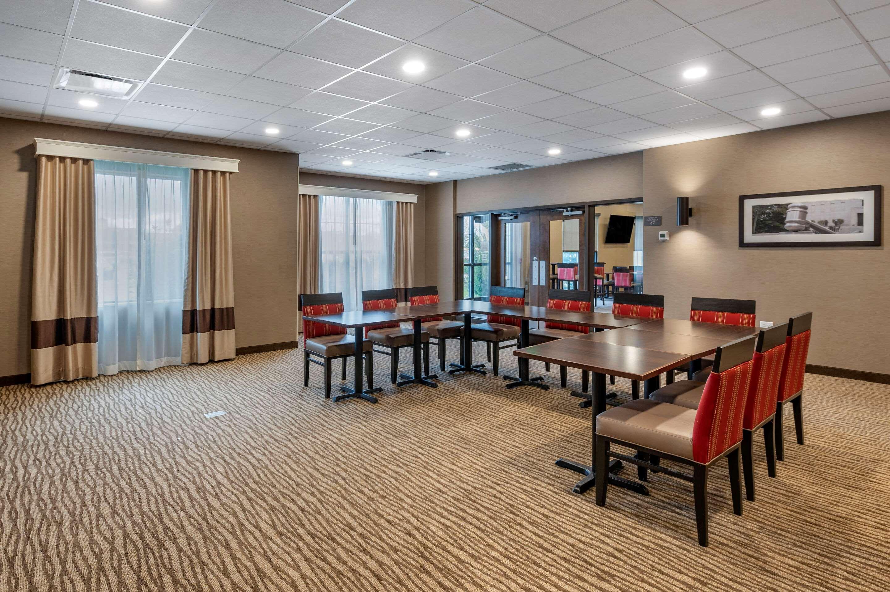 Comfort Suites Columbus Airport Eksteriør billede
